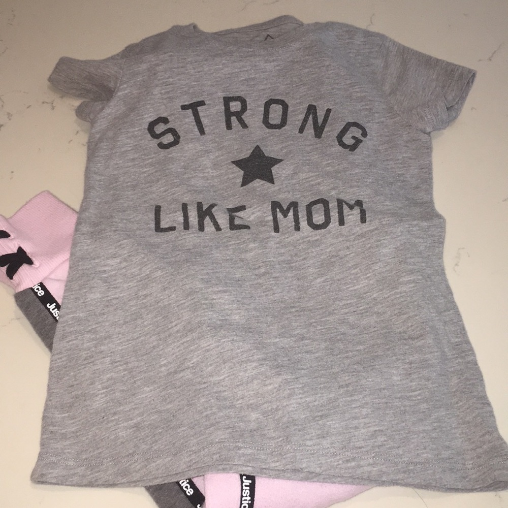 Grey tee shirt